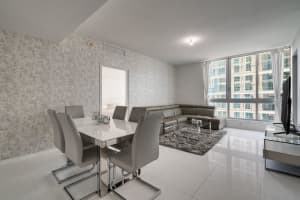 300 S Biscayne Blvd t 1604, Miami, FL 33131, Sold 06/15/22