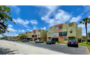 9390 W Flagler St, Miami, FL 33174, Sold 12/09/22