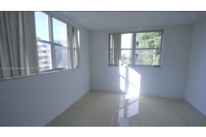 8225 Lake Dr APT 303, Doral, FL 33166, Sold 06/13/22