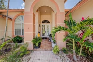 18500 SW 78th Pl, Cutler Bay, FL 33157, Sold 07/07/22