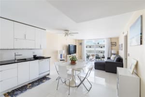 345 Ocean Dr, Miami Beach, FL 33139, Sold 07/28/22
