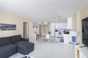 345 Ocean Dr, Miami Beach, FL 33139, Sold 07/28/22