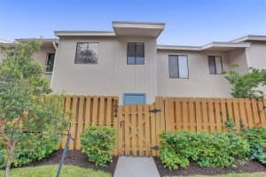 5084 S University Dr, Davie, FL 33328, Sold 07/14/22
