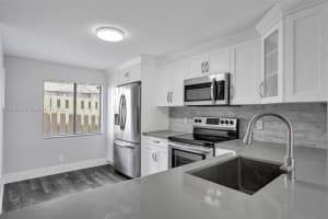 5084 S University Dr, Davie, FL 33328, Sold 07/14/22