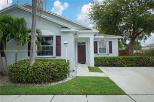 5913 Plum Harbor Cir, Tamarac, FL 33321, Sold 07/21/22