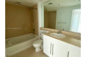 335 S Biscayne Blvd #1403, Miami, FL 33131, Sold 06/08/22