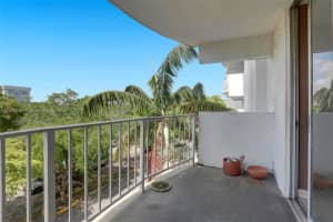 484 NW 165th St #408, Miami, FL 33169, Sold 06/23/22