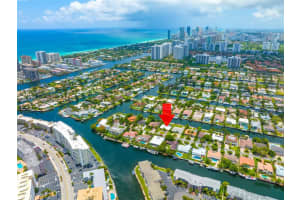 425 Tamarind Dr, Hallandale Beach, FL 33009, Sold 08/15/22
