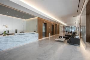 68 SE 6th St Apt 1112, Miami, FL 33131, Sold 09/15/22