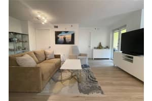 227 Michigan Ave APT 201, Miami Beach, FL 33139, Sold 08/04/22
