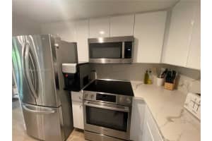 227 Michigan Ave APT 201, Miami Beach, FL 33139, Sold 08/04/22