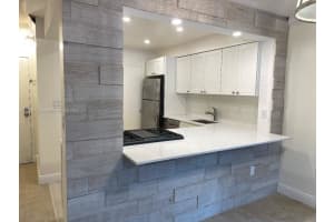 6902 N Kendall Dr APT E102, Pinecrest, FL 33156, Sold 08/02/22