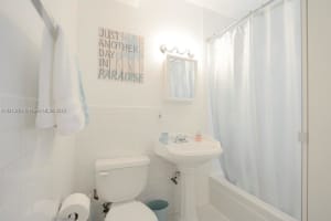 901 Euclid Ave APT 3, Miami Beach, FL 33139, Sold 09/02/22