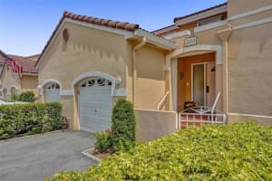 14601 Balgowan Rd Apt 203-2, Miami Lakes, FL 33016, Sold 08/22/22