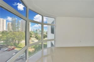 20100 W Country Club Dr, Aventura, FL 33180, Sold 03/16/23