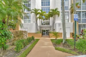 9805 NW 52nd St APT 408, Doral, FL 33178, Sold 08/31/22