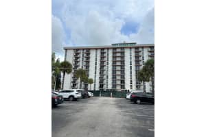 2075 NE 164th St APT 404, North Miami Beach, FL 33162, Sold 08/24/22