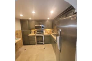 335 Poinciana Island Dr #1005, Sunny Isles Beach, FL 33160, Sold 07/11/22