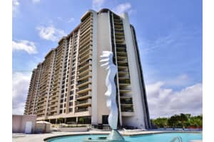 1800 NE 114th St, Miami, FL 33181, Sold 11/14/22