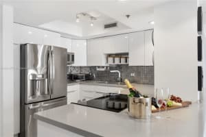 140 Jefferson Ave, Miami Beach, FL 33139, Sold 09/12/22