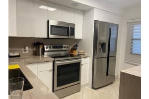 3401 N Country Club Dr APT 109, Aventura, FL 33180, Sold 07/12/22