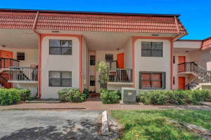 902 NE 209th St APT 205, Miami, FL 33179, Sold 09/15/22