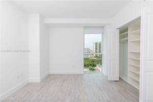 400 Sunny Isles Blvd APT 1418, Sunny Isles Beach, FL 33160, Sold 09/12/22