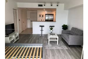 325 S Biscayne Blvd #1520, Miami, FL 33131, Sold 10/07/22