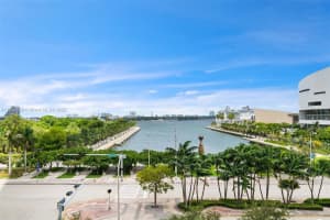 888 Biscayne Blvd APT 411, Miami, FL 33132, Sold 09/08/22