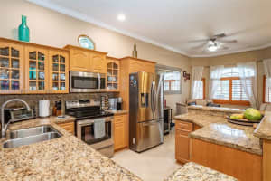 1921 NW 99th Ave, Pembroke Pines, FL 33024, Sold 08/03/22