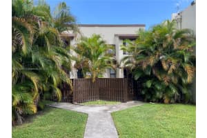 9990 NW 9th St Cir, Miami, FL 33172, Sold 09/06/22