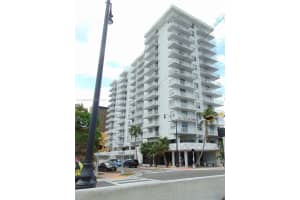 2829 Indian Creek Dr APT 704, Miami Beach, FL 33140, Sold 09/15/22