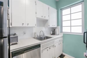 1052 Jefferson Ave APT 5, Miami Beach, FL 33139, Sold 07/22/22