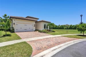 902 SW 113th Way, Pembroke Pines, FL 33025, Sold 07/25/22