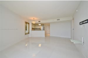 19501 W Country Club Dr APT 1901, Aventura, FL 33180, Sold 09/13/22