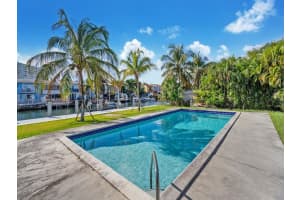 1980 NE 124th St, North Miami, FL 33181, Sold 08/05/22