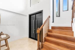 119 Holiday Dr, Hallandale Beach, FL 33009, Sold 01/12/23