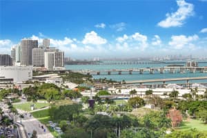 300 Biscayne Blvd, Miami, FL 33131, Sold 10/04/22