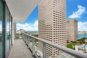 300 Biscayne Blvd, Miami, FL 33131, Sold 10/04/22