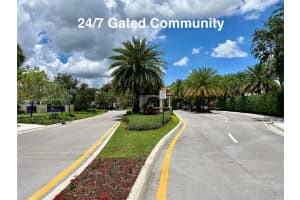 1033 SW 113th Way, Pembroke Pines, FL 33025, Sold 10/03/22
