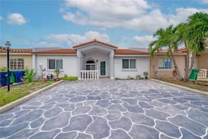 17248 NW 74th Pl, Hialeah, FL 33015, Sold 07/29/22