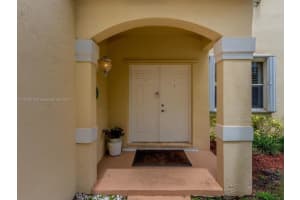 668 Stanton Dr, Weston, FL 33326, Sold 08/03/22