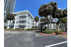 1913 S Ocean Dr APT 124, Hallandale Beach, FL 33009, Sold 07/15/22
