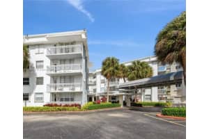 1913 S Ocean Dr APT 124, Hallandale Beach, FL 33009, Sold 07/15/22