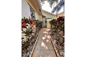 5380 Gate Lake Rd, Tamarac, FL 33319, Sold 01/26/23