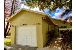 5380 Gate Lake Rd, Tamarac, FL 33319, Sold 01/26/23