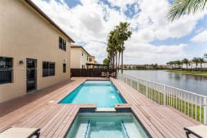 8910 NW 98th Ct, Doral, FL 33178, Sold 07/29/22