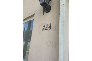 224 NW 85th Street Rd, Miami, FL 33150, Sold 03/22/23