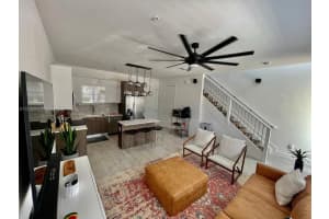 405 NE 35th Ct, Oakland Park, FL 33334, Sold 09/28/22