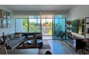 2950 NE 188th St APT 345, Aventura, FL 33180, Sold 11/30/22